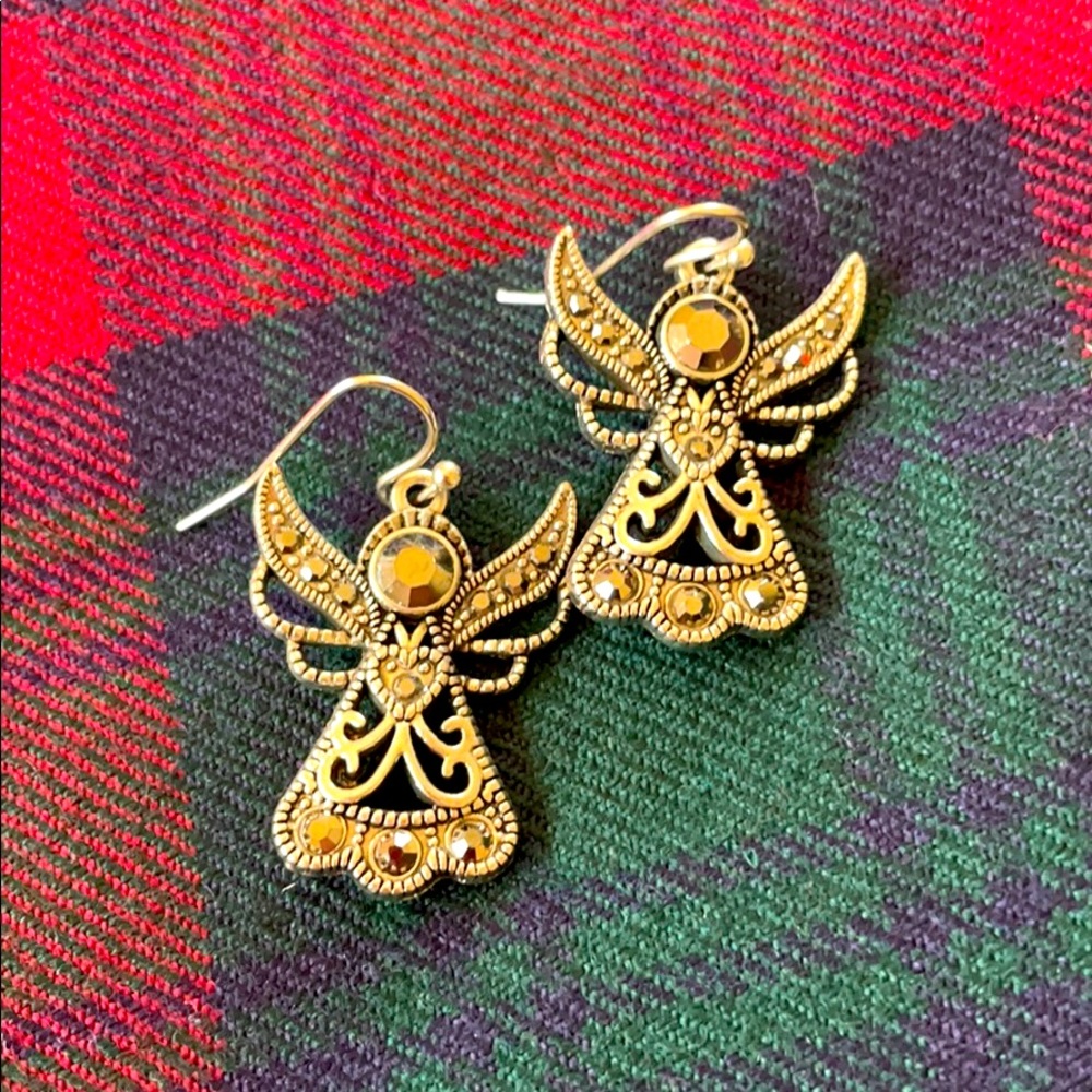 Silver angel earrings with hematite stones
